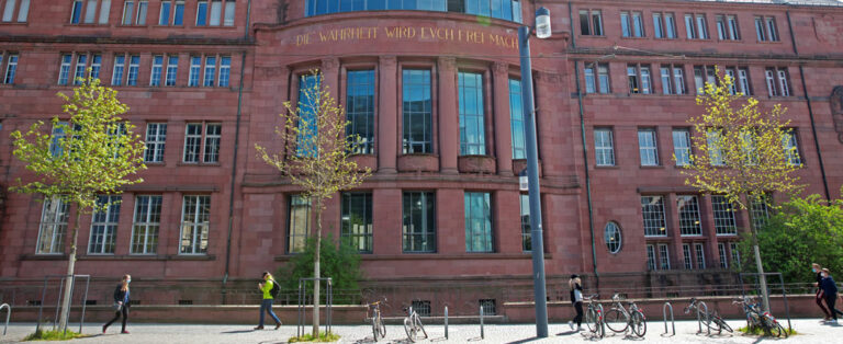 Universität Freiburg