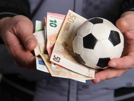 Sport: Einnahmen im Fußball