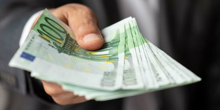 Geld zurückzahlen